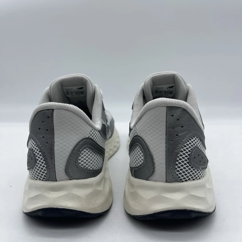 New Balance Arishi v4‎ MARISTG4 Men's Size 12 Running Shoes Gray White Sneakers
